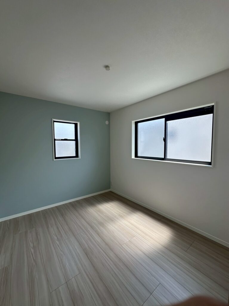 【西宮市】新築工事　アクセントクロスを使ったメリハリのあるお部屋